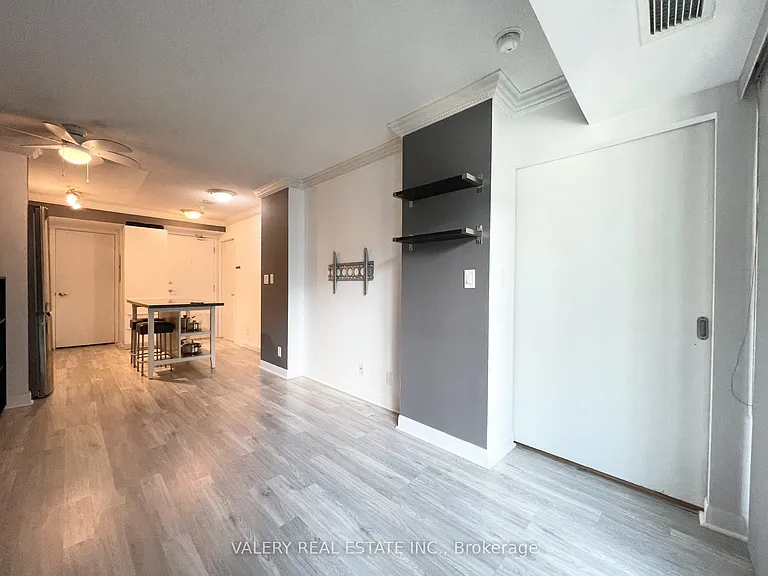 600 Fleet St #811 — Photo 7