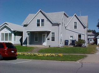 1102 Washington St, Pella, IA 50219