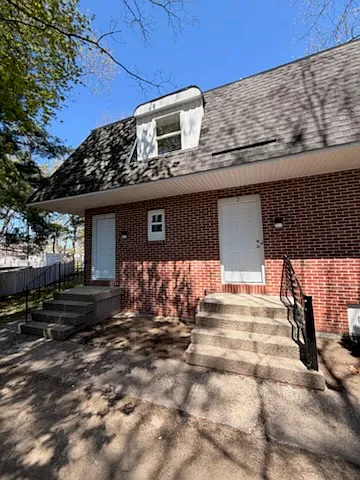 Building Photo - 110 Southwoods Ct #2