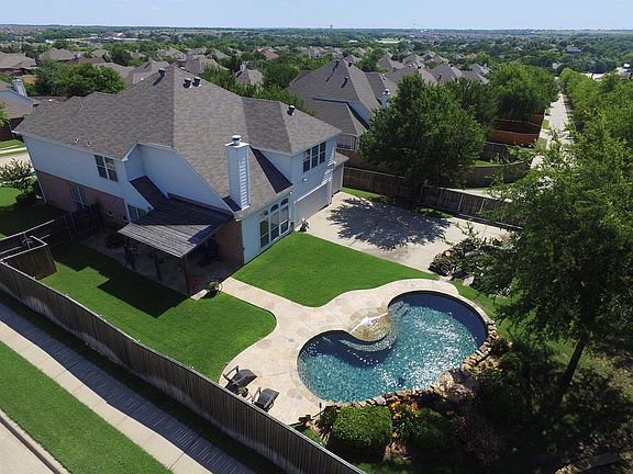 2nd image of 489 Monterey Dr