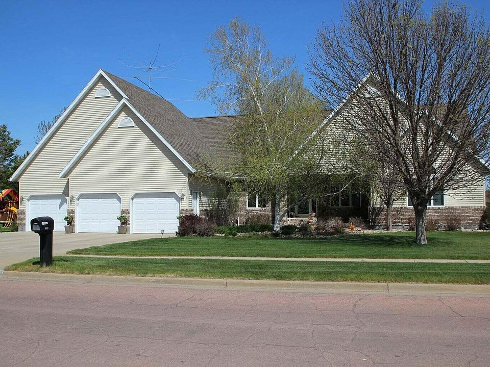 1st image of 1960 Riverview Dr
