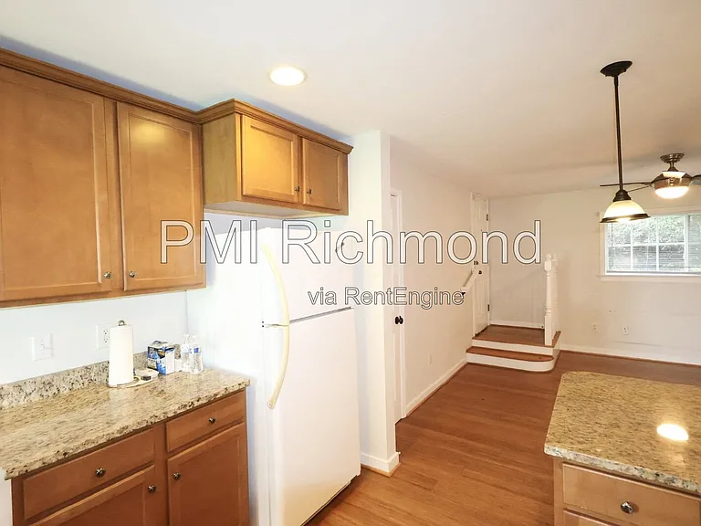 513 S Harrison St #F — Photo 11