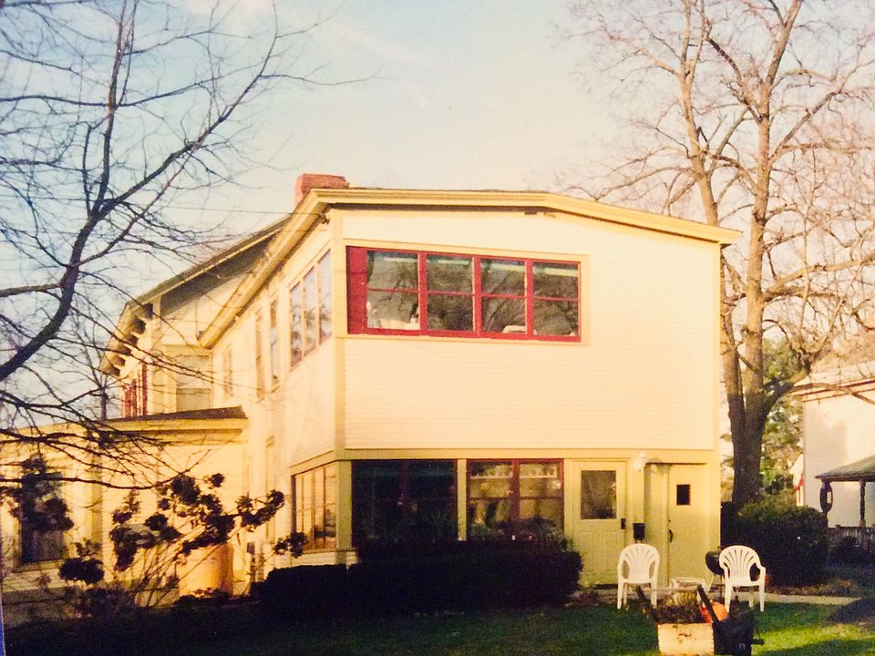 2nd image of 61 Park St