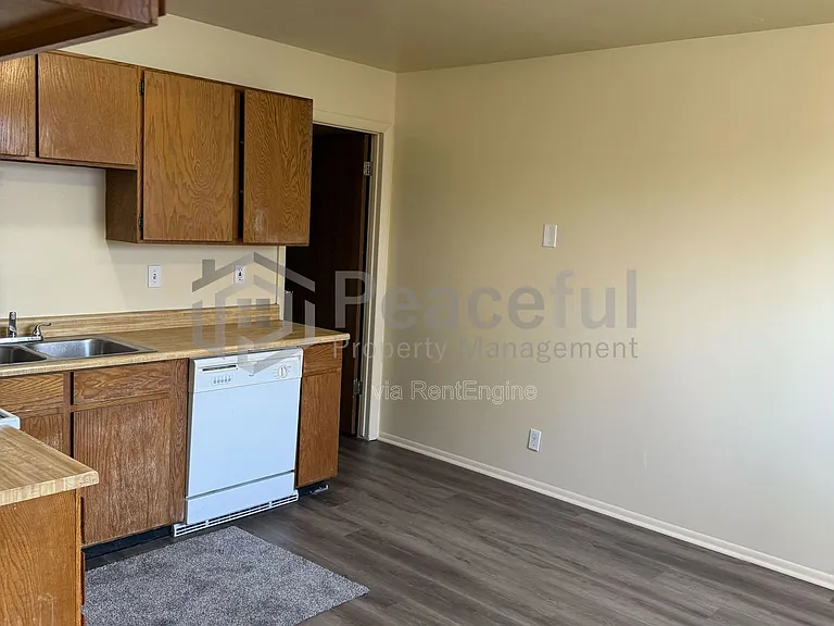 4693 S Arlington Park Dr #2 — Photo 4