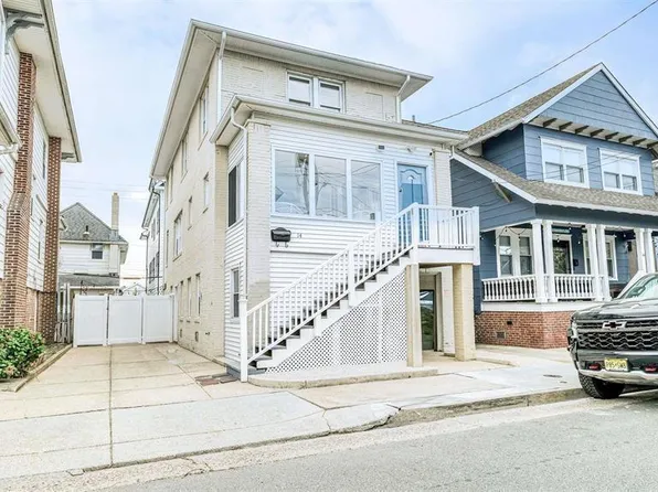 14 N Vassar Sq, Ventnor City, NJ 08406