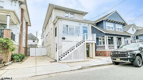14 N Vassar Sq Photo 1