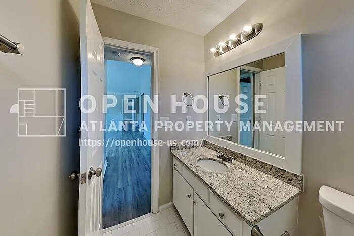 4504 Rushing Wind Ct — Photo 16