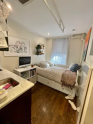 Rented by REAL New York | media 13