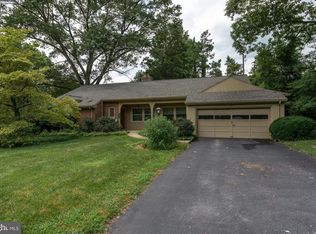 800 Wilson Dr, Lancaster, PA 17603