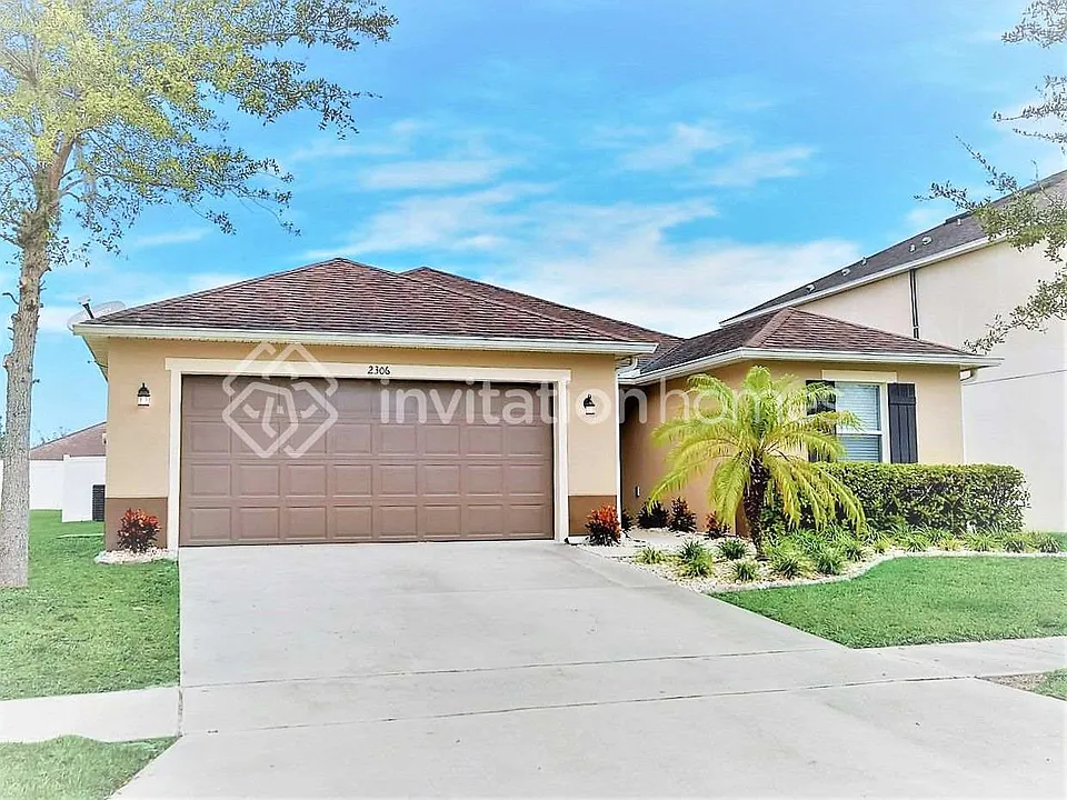 2306 Plantation Oak Dr