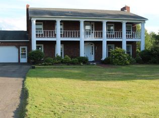 15 Oday Dr, Endicott, NY 13760