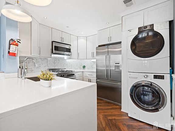 4th image of 814 Edpas Rd