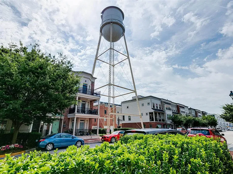East 51 At Rocketts Landing — Photo 14