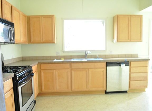 2nd image of 4410 S Sheridan Ave