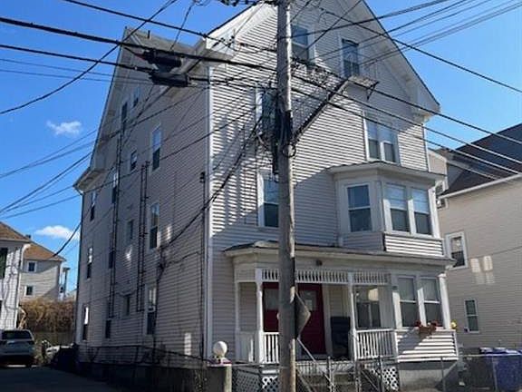 2nd image of 128-130 Summer St