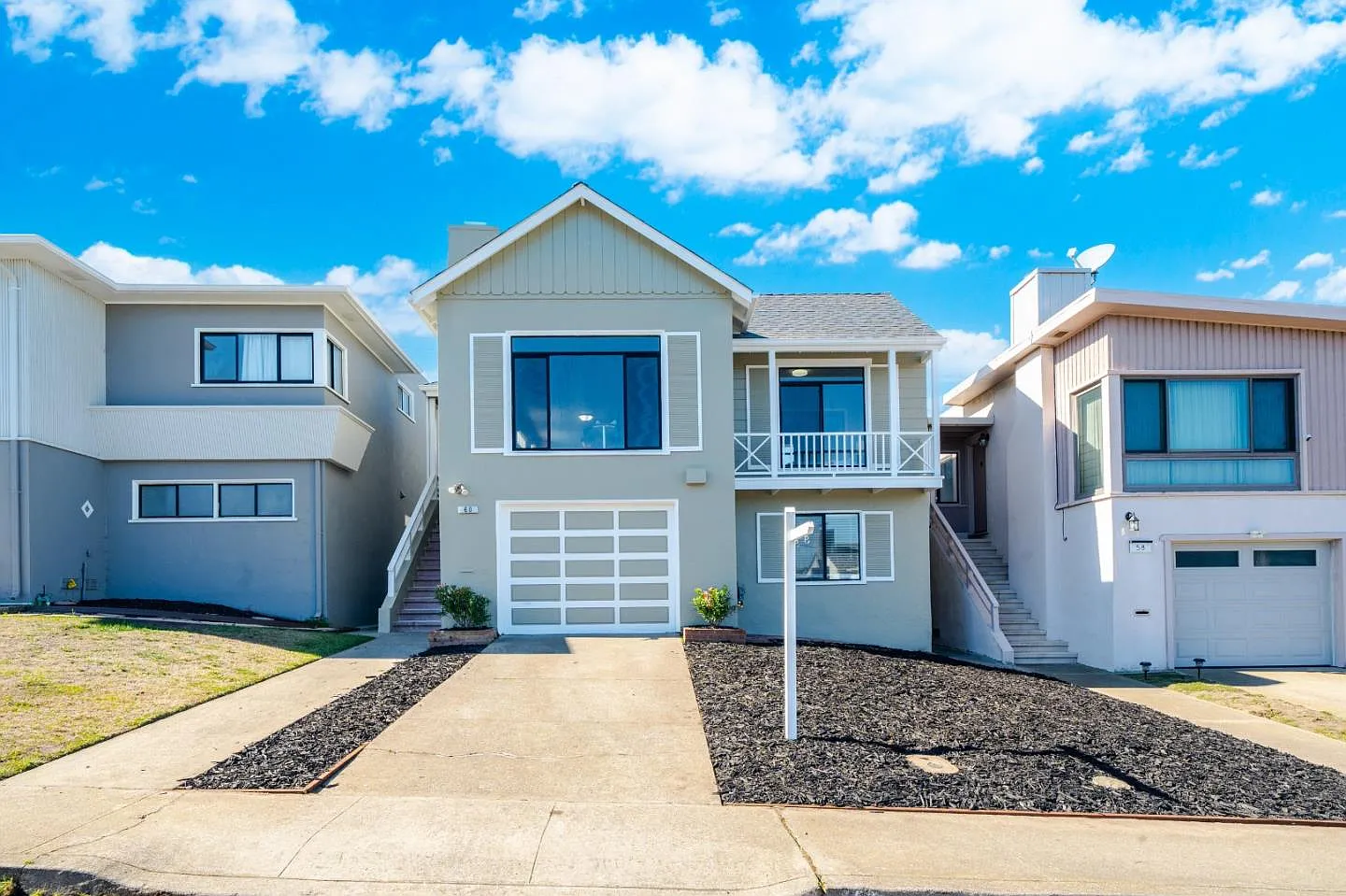 60 Park Manor Dr photo 1