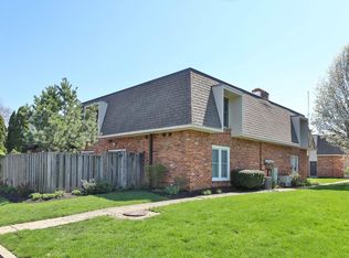 1558 Lafayette Dr APT A, Upper Arlington, OH