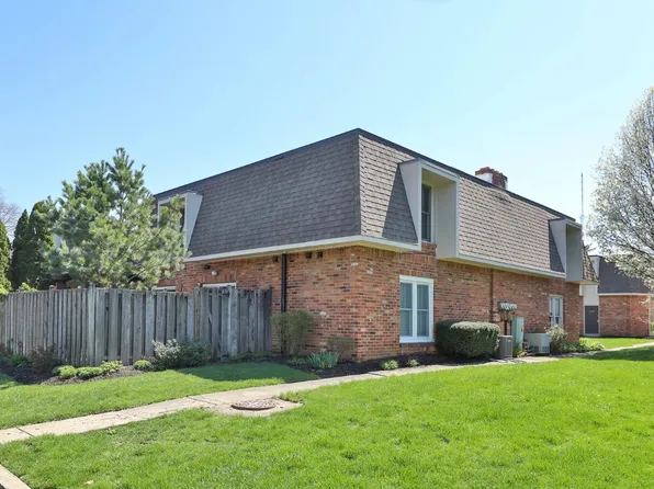 1558 Lafayette Dr APT A, Upper Arlington, OH 43220