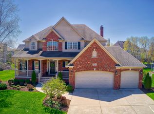 26036 Whispering Woods Cir, Plainfield, IL 60585