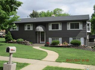 4308 S Thunderbird Trl, Sioux Falls, SD 57103