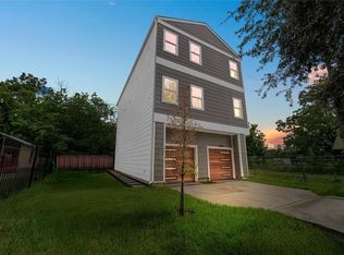 955 Elkhart St #A, Houston, TX 77091