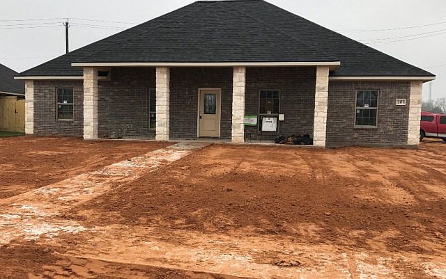 1st image of 201 Rockrose Ln
