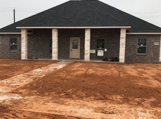 201 Rockrose Ln, Lake Jackson, TX 77566
