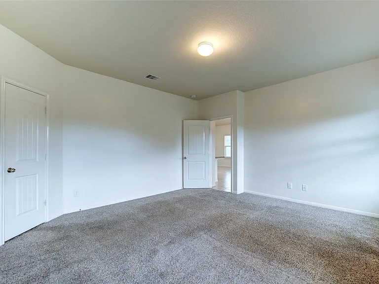 734 Mill Spring Ct — Photo 38