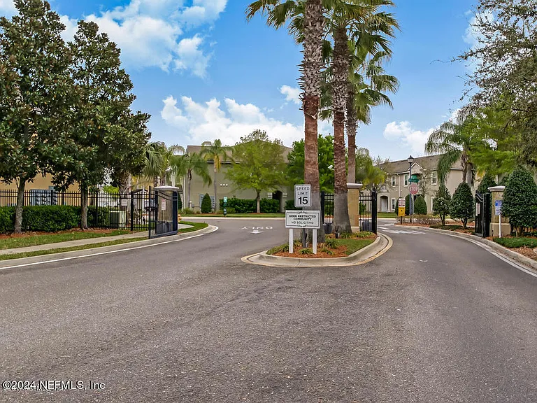 7062 Snowy Canyon Dr #105 — Photo 4