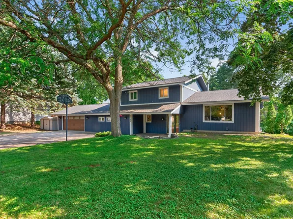 2144 Valley View Pl, Saint Paul, MN 55119