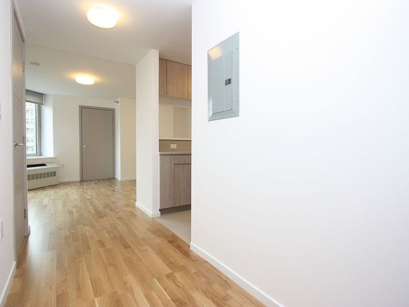 3rd image of 497 Saint Marks Ave APT 8L