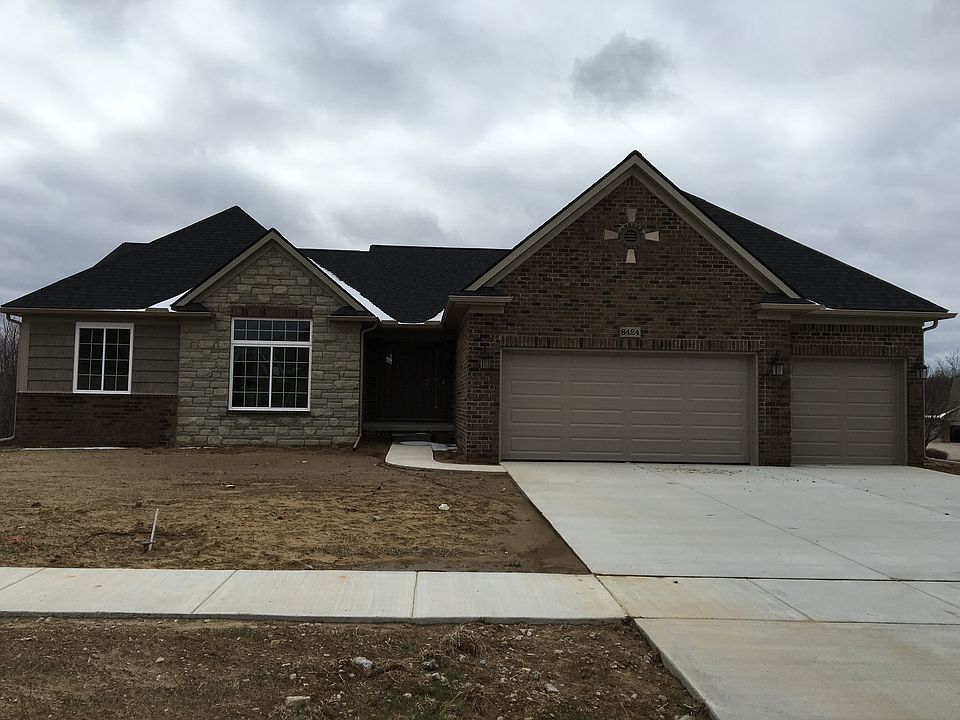 1st image of 8424 Forest Glen Dr