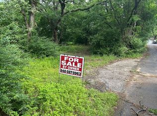607 Crest Dr, Lake Dallas, TX 75065