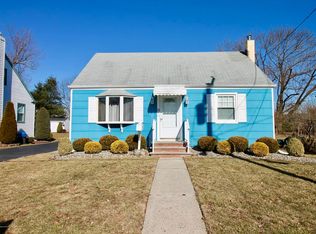 8 Schiverea Ave, Freehold, NJ 07728