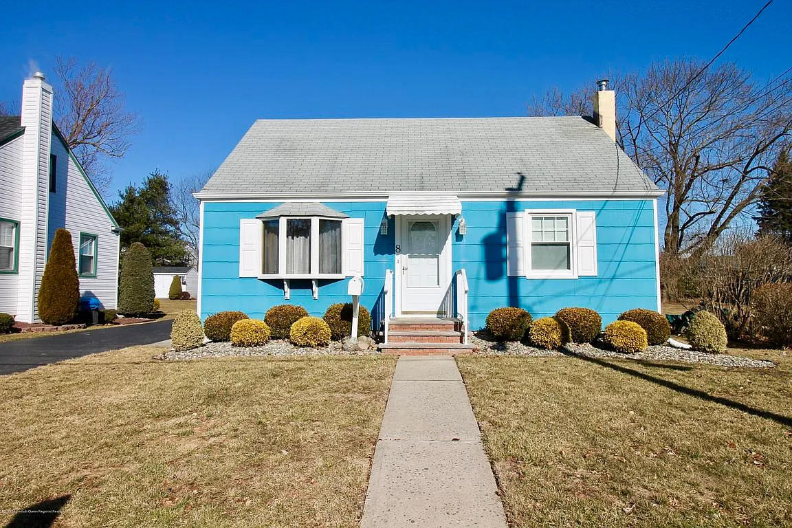 8 Schiverea Ave photo 1
