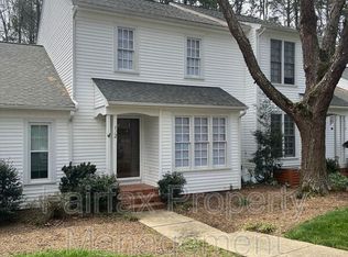 112 Greenmont Ln, Cary, NC 27511