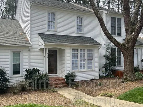 112 Greenmont Ln, Cary, NC 27511