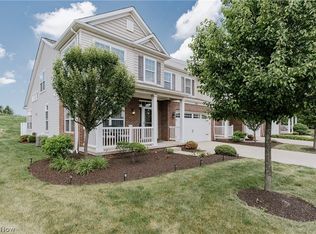 6255 N Pointe Dr, Pepper Pike, OH 44124