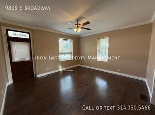 9809 S Broadway St, Saint Louis, MO 63125