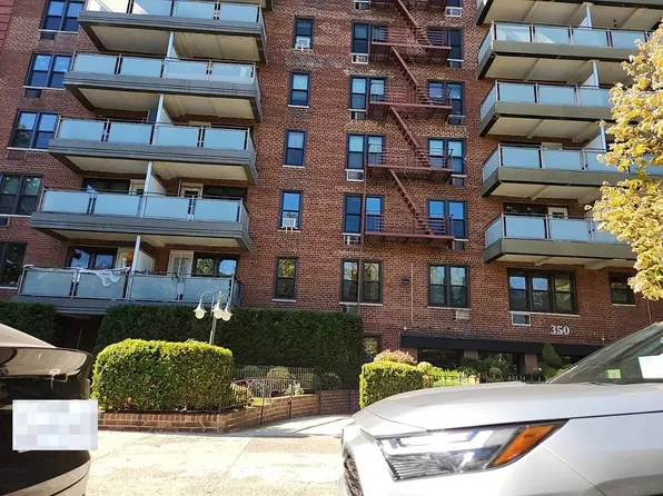 350 Ocean Pkwy APT 1L, Brooklyn, NY 11218