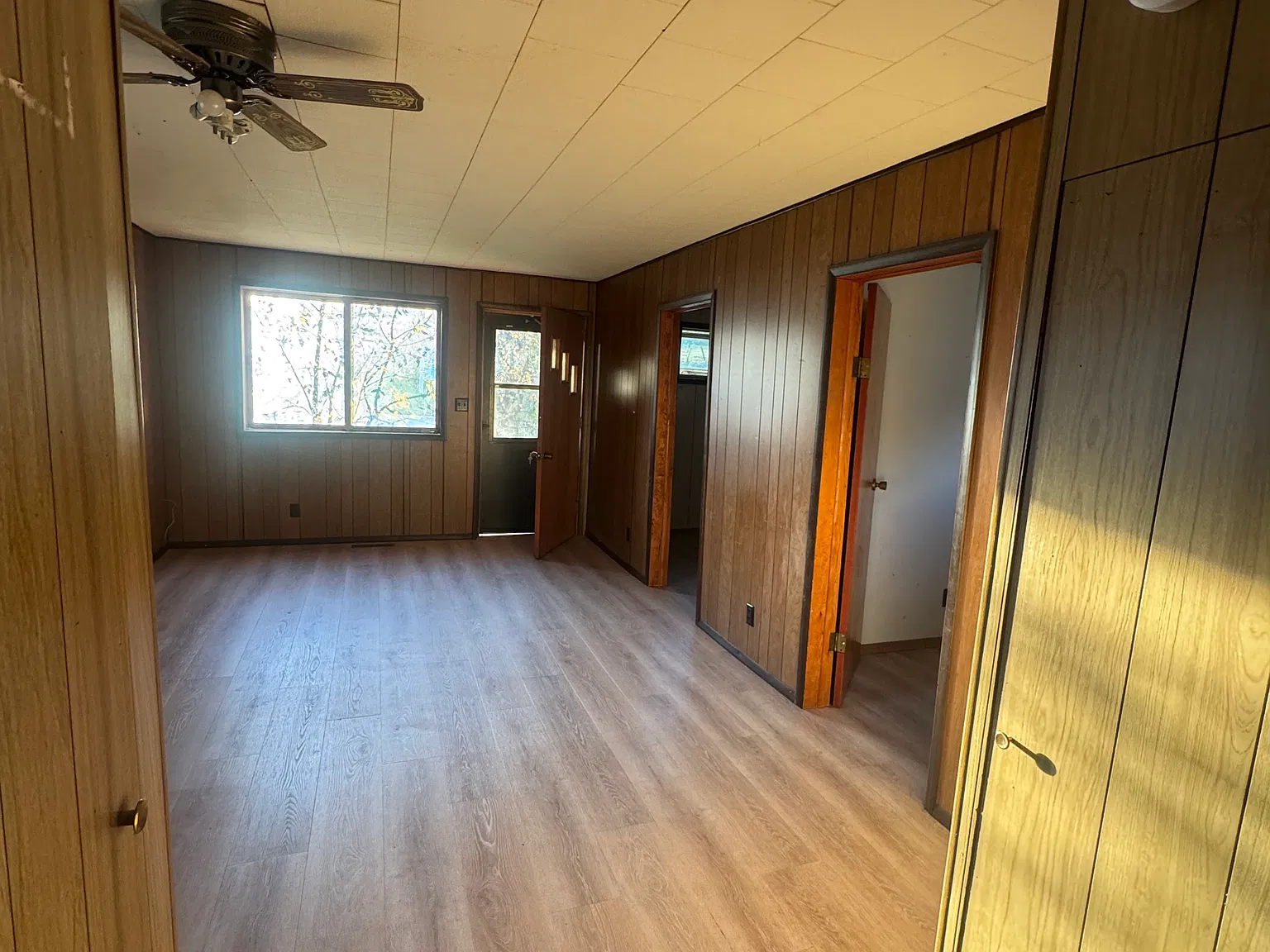 3 bed, 1250 sqft, $1,000 — Photo 2