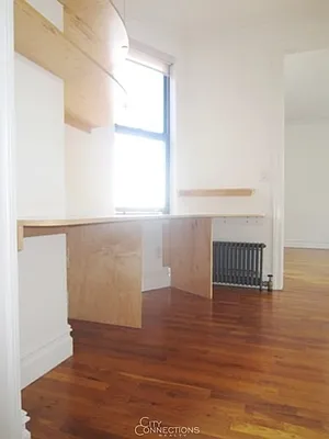 Rented by City Connections Realty | media 14