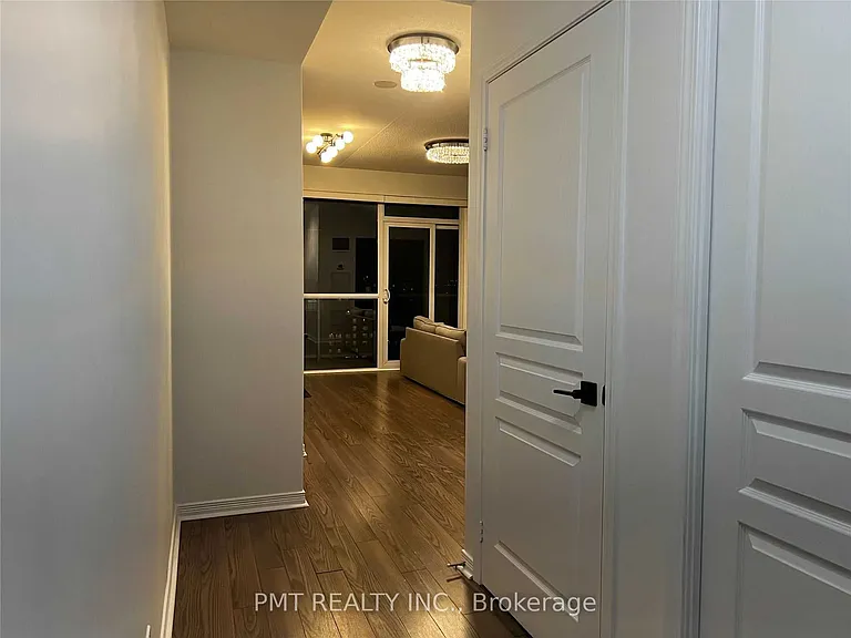 352 Front St W #2014 — Photo 3