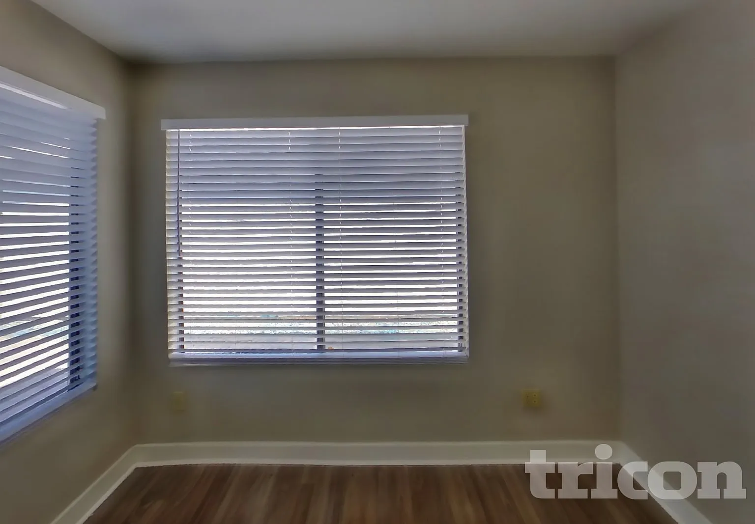 6340 W Mercer Lane Glendale AZ — Photo 4