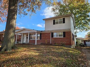 8124 Parkwood Dr, Saint Louis, MO