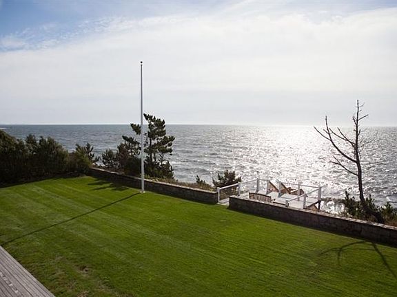 3rd image of 75 Shore Rd