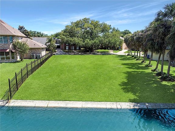 5th image of 4418 Bancroft Dr