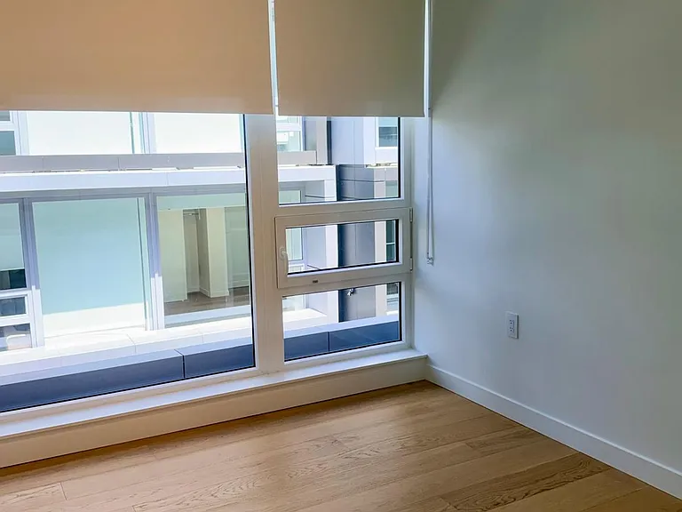 8120 Oak St #405 — Photo 9