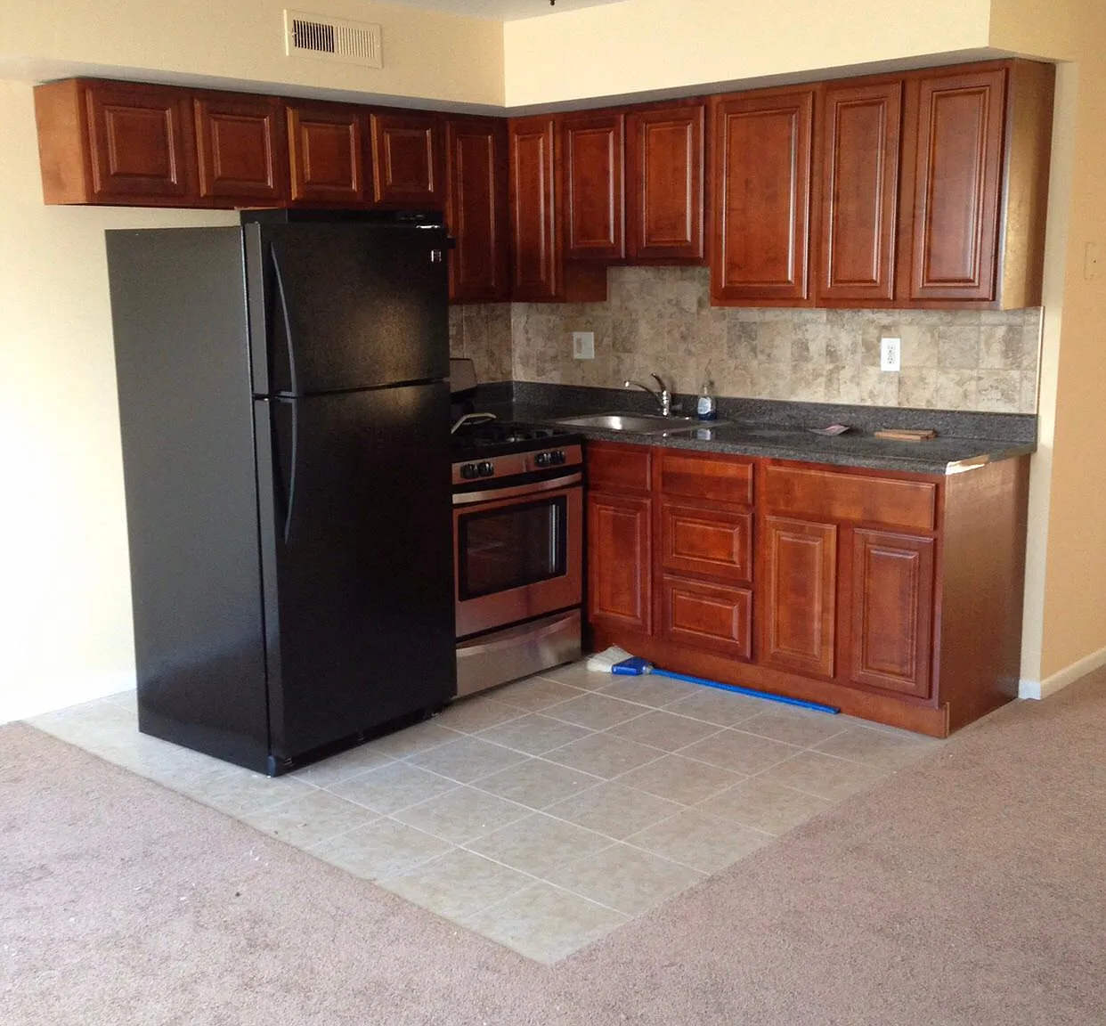 8712 Frankford Ave — Photo 1