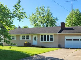 145 E Ottawa St, Oak Harbor, OH 43449